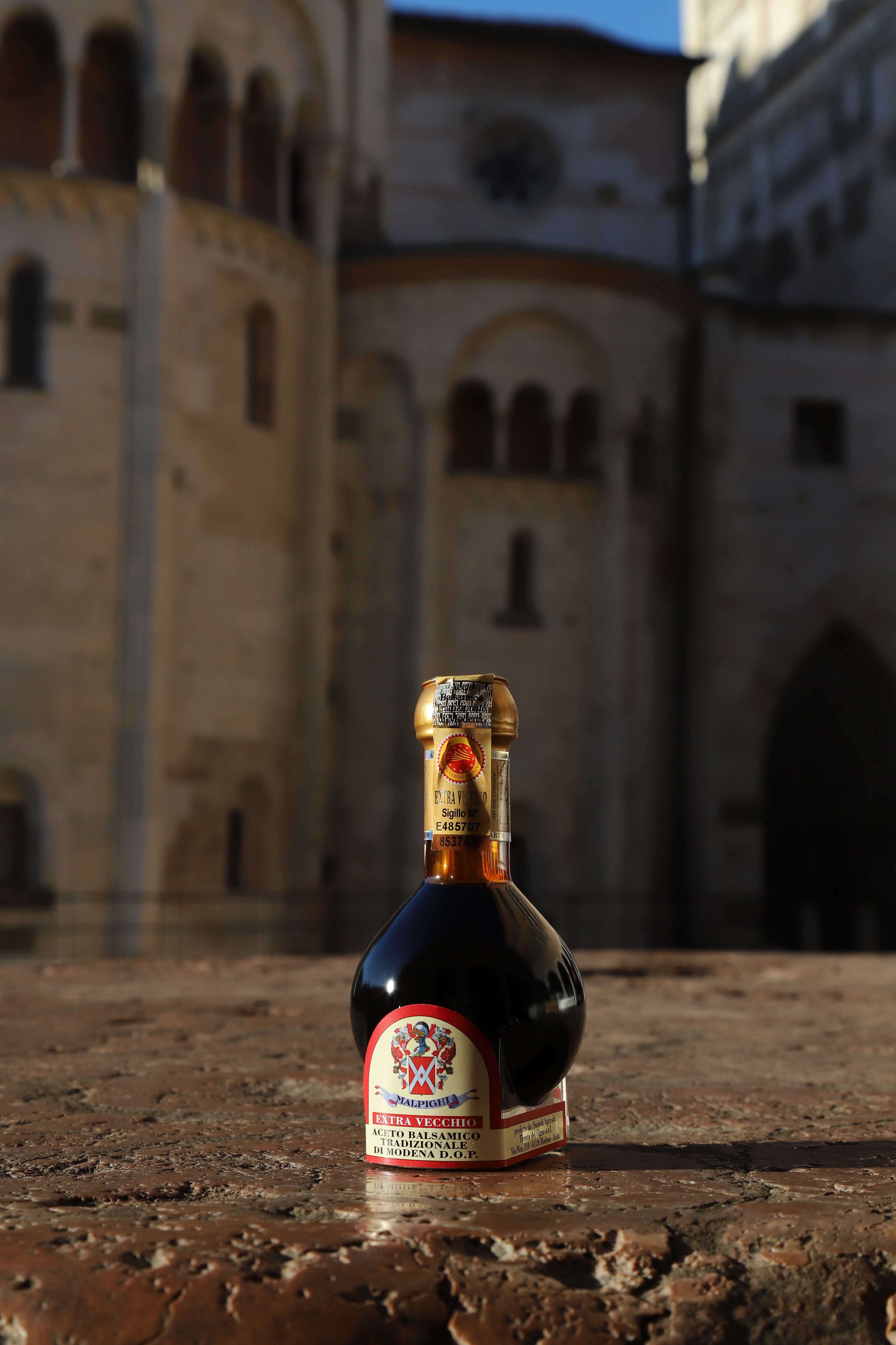25-Year Aged Traditional Balsamic Vinegar (DOP, Modena, Italy) – Premium Reserve